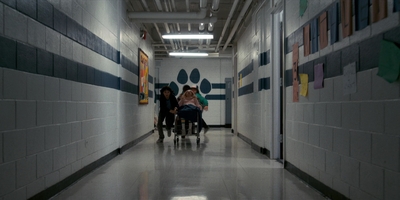 Stranger_Things_S01E04_mp42539.jpg