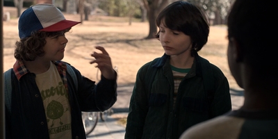 Stranger_Things_S01E06_mp46831.jpg