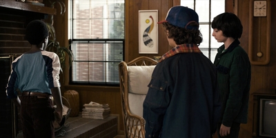 Stranger_Things_S01E06_mp46848.jpg