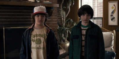 Stranger_Things_S01E06_mp46928.jpg
