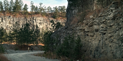 Stranger_Things_S01E06_mp48067.jpg