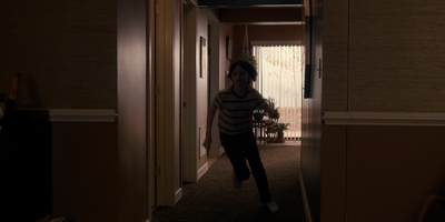 Stranger_Things_S01E07_mp40100.jpg