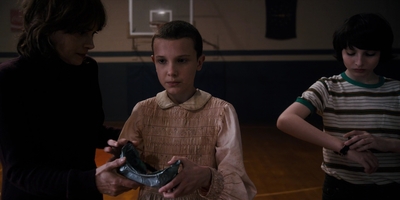 Stranger_Things_S01E07_mp41856.jpg