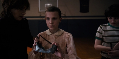 Stranger_Things_S01E07_mp41857.jpg
