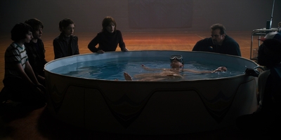 Stranger_Things_S01E07_mp41880.jpg